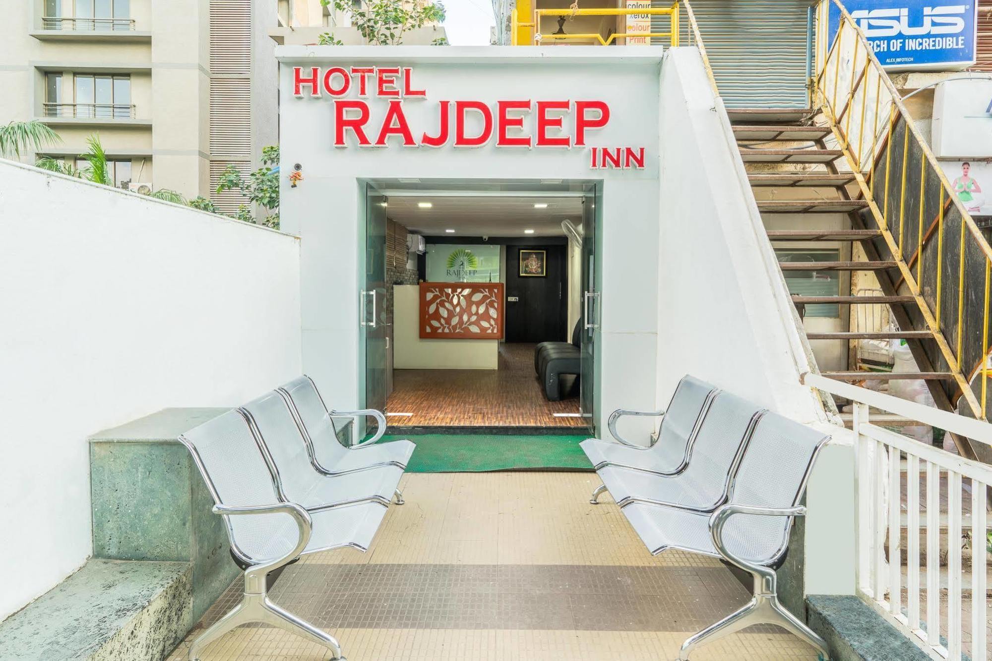 Hotel Rajdeep Inn アーメダバード エクステリア 写真